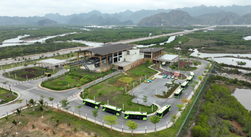 SunGroup đang thử nghiệm tuyến xe điện mới tại Cát Bà SunGroup đang thử nghiệm tuyến xe điện mới tại Cát Bà